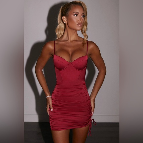 Oh Polly - Size 2 - Ruched Asymmetric Satin Mini Dress in Fuchsia/Pink - HOCO - Picture 3 of 7